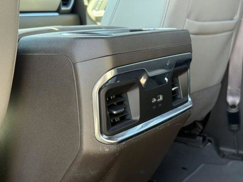 Used 2023 GMC Sierra 1500 SLT image 24