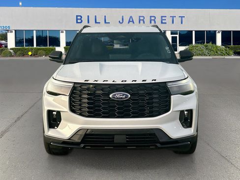 New 2026 Ford Explorer ST-Line w/ ST-Line Street Pack RWD image 2