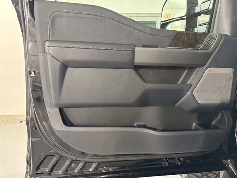 New 2026 Ford F250 Lariat w/ Black Appearance Package AWD/4WD image 18