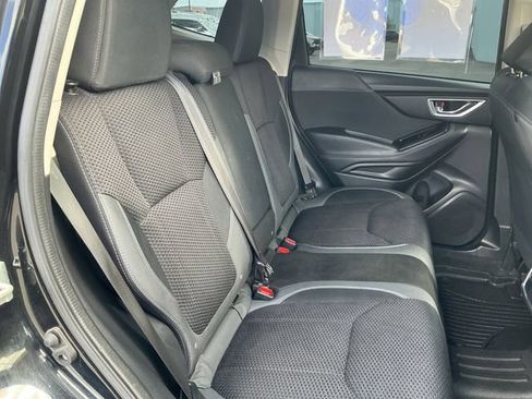 Used 2023 Subaru Forester Premium AWD/4WD image 25