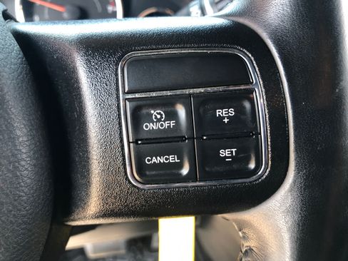 Used 2018 Jeep Wrangler Unlimited Sport S AWD/4WD image 9