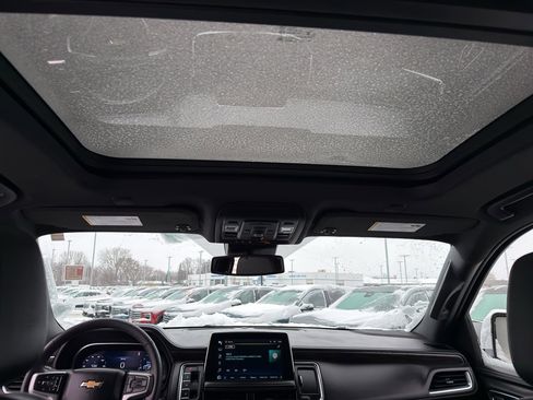 Used 2024 Chevrolet Tahoe LT w/ LT Signature Package image 29