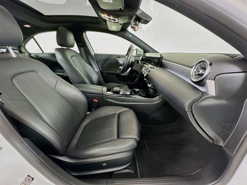Used 2020 Mercedes-Benz A 220 A 220 image 30