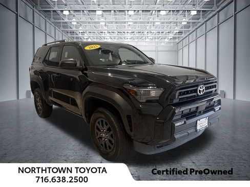 Used 2025 Toyota 4Runner SR5 AWD/4WD image 6