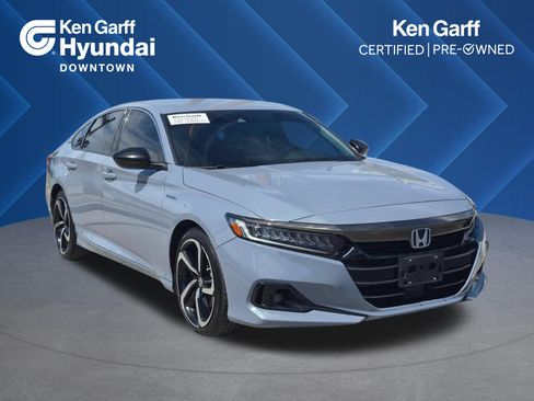Used 2022 Honda Accord Sport image 1