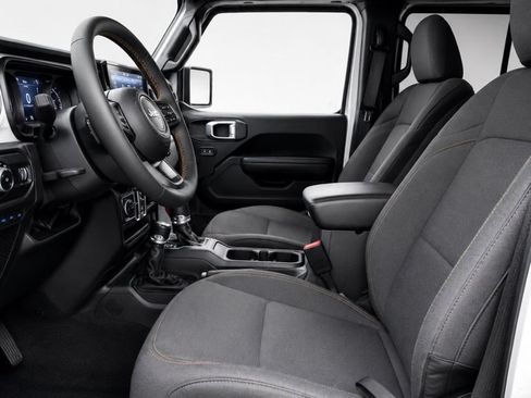 Used 2024 Jeep Wrangler Unlimited w/ Convenience Group AWD/4WD image 12