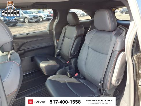 Used 2023 Toyota Sienna XSE AWD/4WD image 12