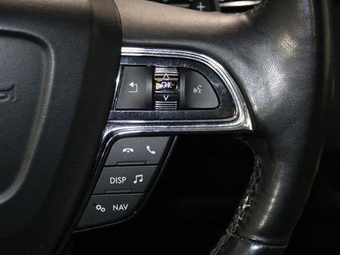 Used 2020 Lincoln Navigator Reserve image 39