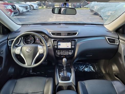Used 2016 Nissan Rogue SL w/ SL Premium Package FWD image 11