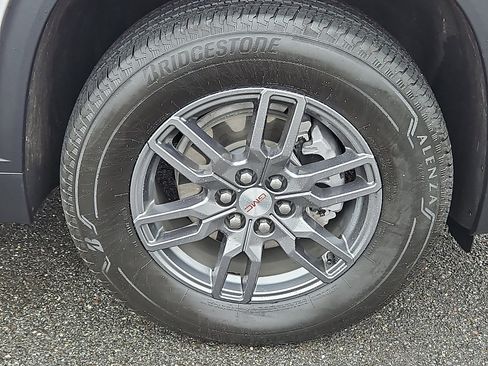 Certified 2025 GMC Acadia Elevation image 8