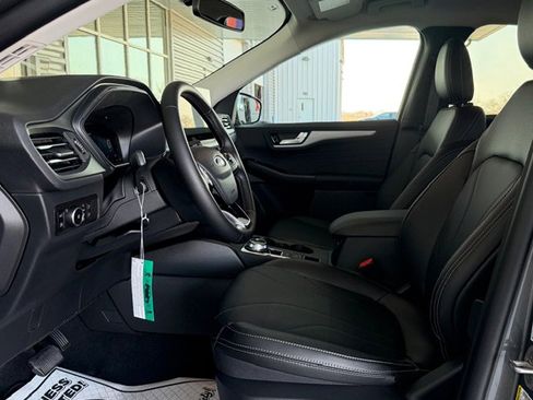 New 2026 Ford Escape SE w/ PHEV Premium Package image 6