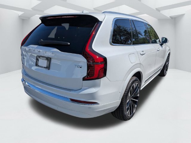 New 2026 Volvo XC90 T8 Plus w/ Protection Package Premier AWD/4WD image 4