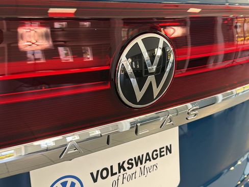 New 2026 Volkswagen Atlas Cross Sport SE AWD/4WD image 33