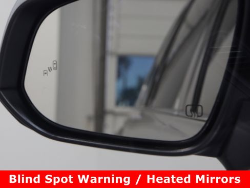 Certified 2024 Toyota Grand Highlander XLE image 22