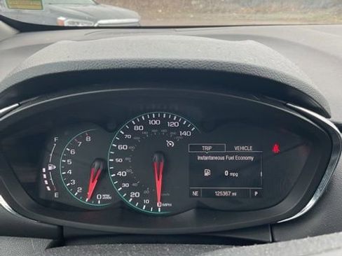 Used 2018 Chevrolet Trax LT w/ LT Convenience Package image 6