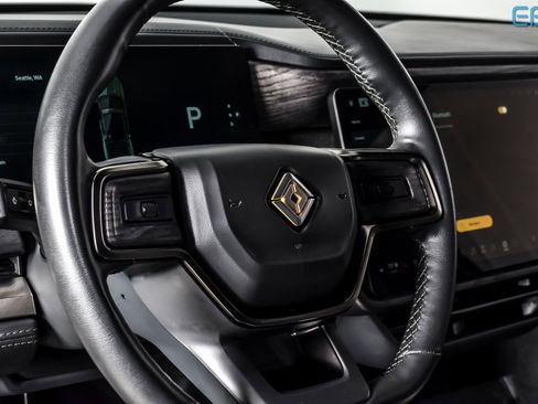 Used 2023 Rivian R1T Adventure image 14