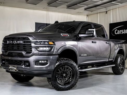 Used 2025 RAM 2500 Big Horn AWD/4WD image 5