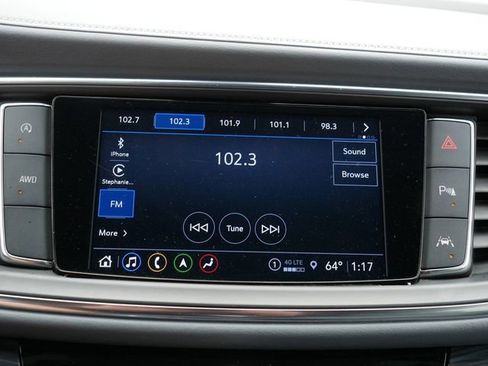 Used 2024 Buick Enclave Premium AWD/4WD image 29