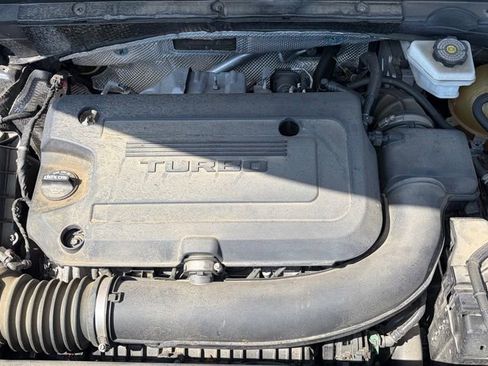 Used 2021 Buick Envision Essence AWD/4WD image 8