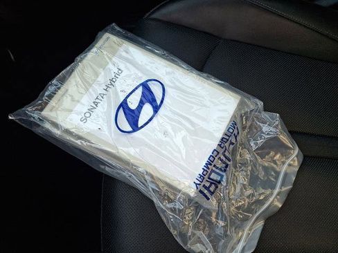 Used 2022 Hyundai Sonata Limited w/ Cargo Package image 26