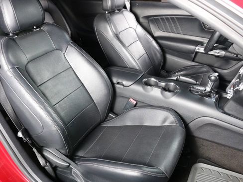 Used 2016 Ford Mustang Premium image 24