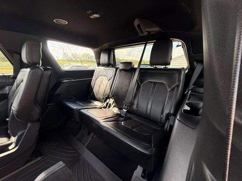 Used 2020 Ford Expedition Limited w/ Equipment Group 302A AWD/4WD image 21