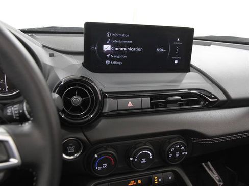 Certified 2024 MAZDA MX-5 Miata RF Club image 10