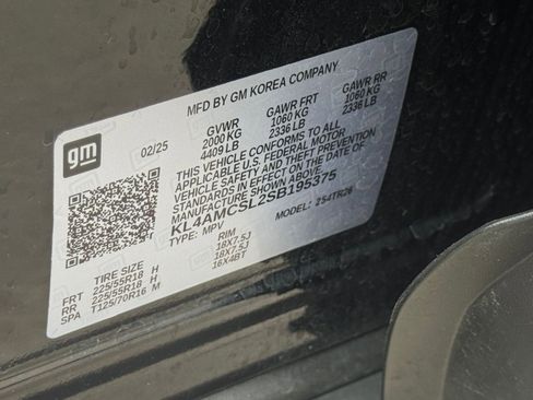 Used 2025 Buick Encore GX Preferred AWD/4WD image 29