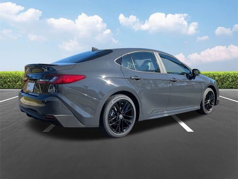 New 2026 Toyota Camry SE w/ Convenience Package FWD image 4