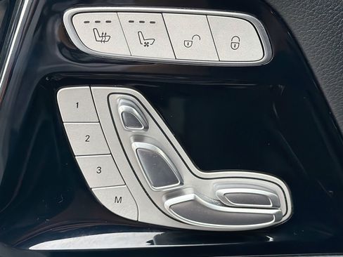 Used 2021 Mercedes-Benz G 550 w/ G Manufaktur Interior Package image 23