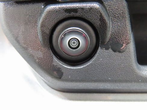 Used 2024 Chevrolet Colorado Trail Boss w/ Advanced Trailering Package image 31