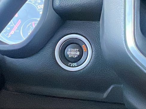 Used 2024 RAM 2500 Big Horn image 27