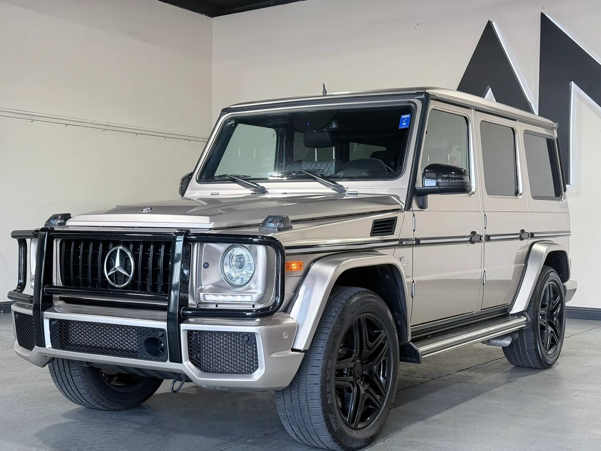 Used 2016 Mercedes-Benz G 63 AMG 4MATIC image 1