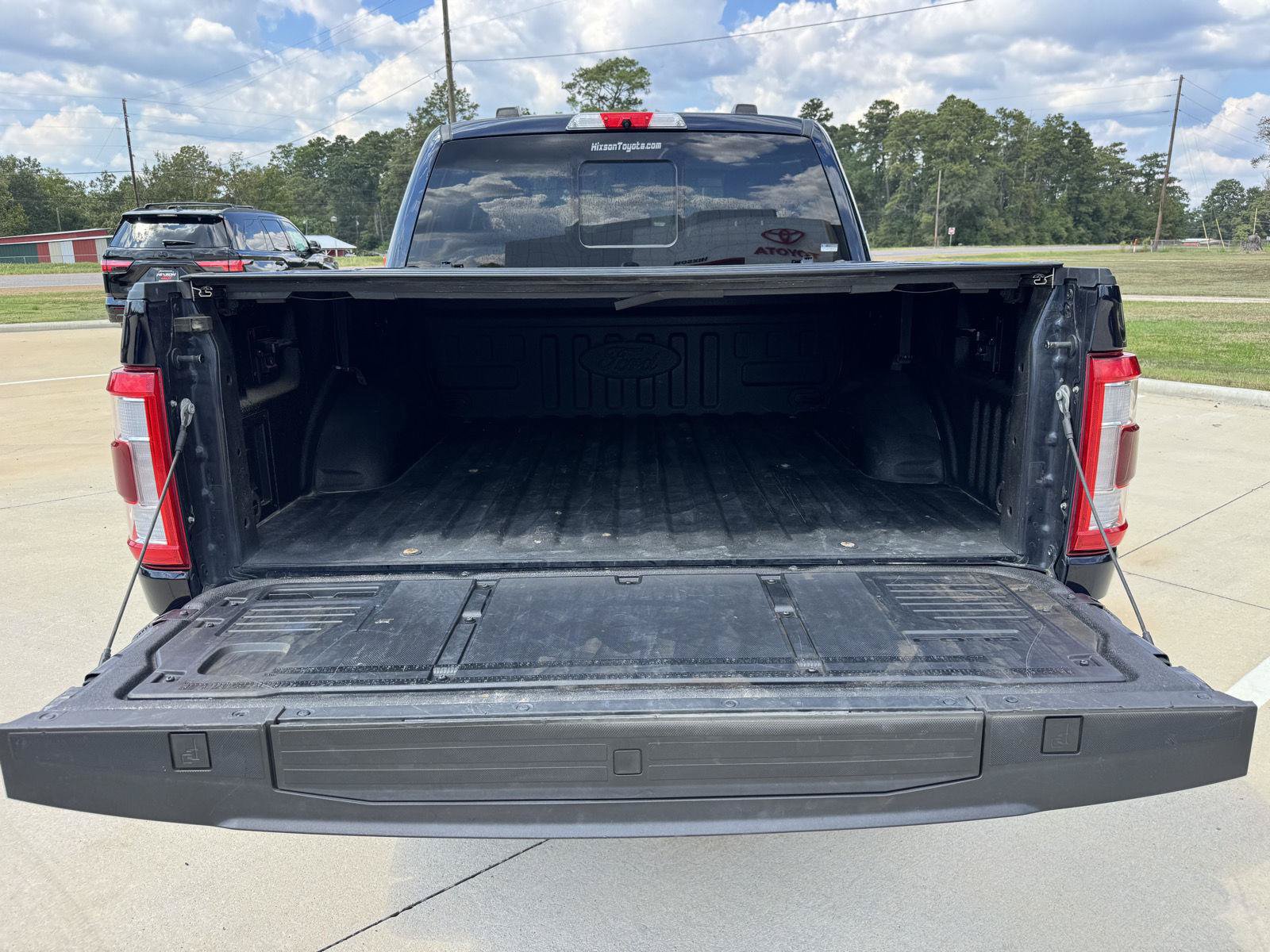 Used 2023 Ford F150 Lariat w/ Equipment Group 502A High AWD/4WD image 9