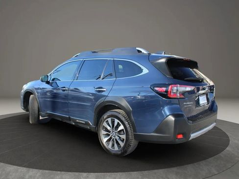 Used 2023 Subaru Outback Touring image 4