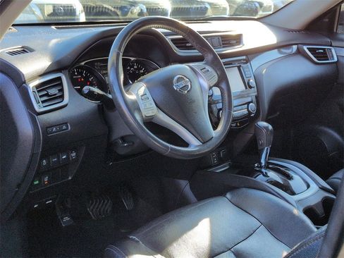 Used 2016 Nissan Rogue SL w/ SL Premium Package image 9