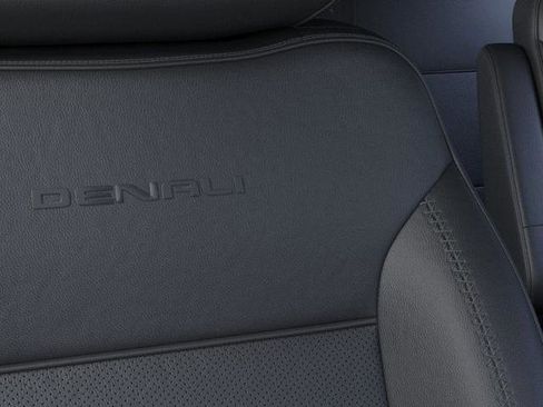 New 2026 GMC Yukon Denali w/ Sun & Power Step Package image 45