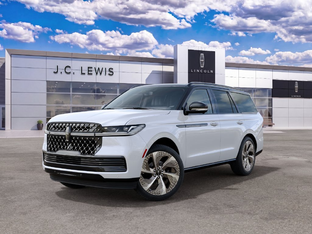 New 2027 Lincoln Navigator Black Label w/ Black Label Special Edition AWD/4WD image 3