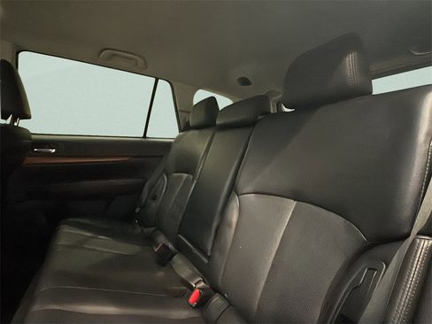 Used 2013 Subaru Outback 2.5i Limited w/ Moonroof Pkg image 11
