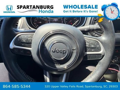 Used 2019 Jeep Compass Latitude FWD image 15