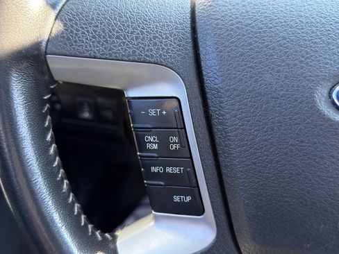 Used 2012 Ford Fusion SEL image 39