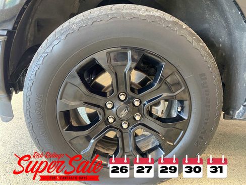 Used 2022 Ford F150 Platinum image 17