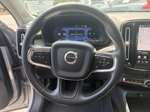 Certified 2023 Volvo XC40 B5 Ultimate w/ Protection Package Premier AWD/4WD image 18