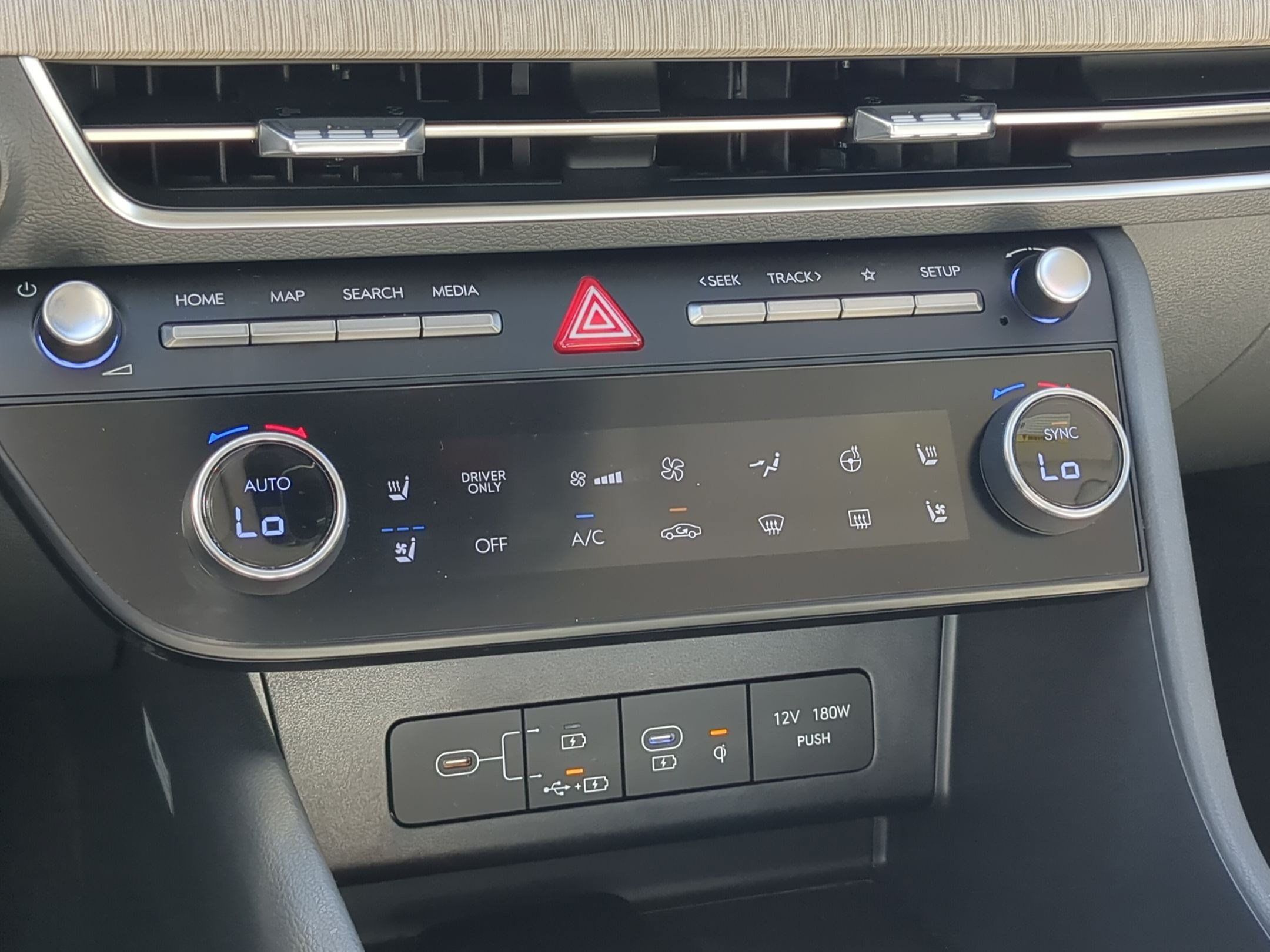 Used 2025 Hyundai Sonata Limited FWD image 22