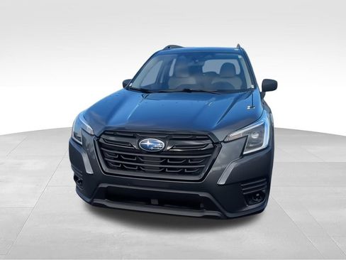 Used 2023 Subaru Forester AWD/4WD image 3