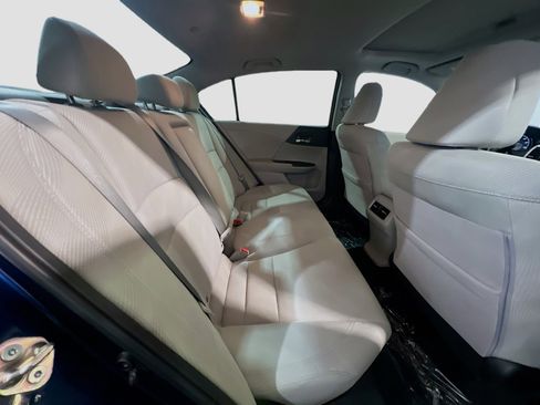 Used 2016 Honda Accord EX image 20