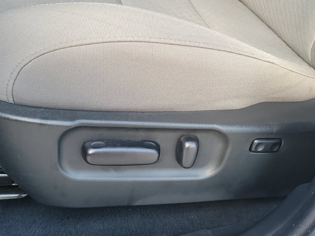Certified 2023 Toyota Tacoma SR5 AWD/4WD image 22