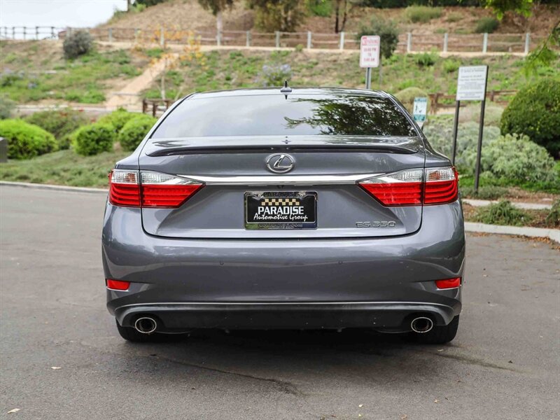 Used 2013 Lexus ES 350 w/ Luxury Pkg FWD image 4