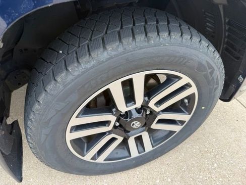Used 2019 Toyota 4Runner Limited AWD/4WD image 25