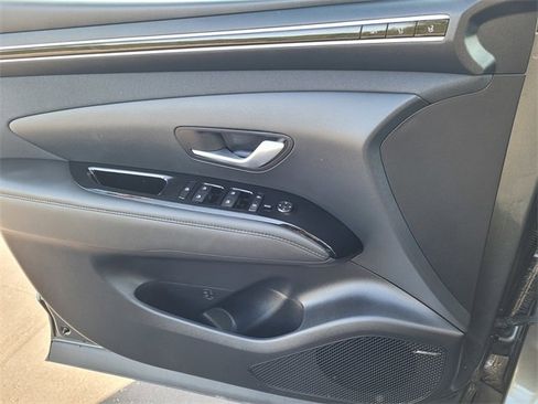 Used 2023 Hyundai Tucson Limited image 14